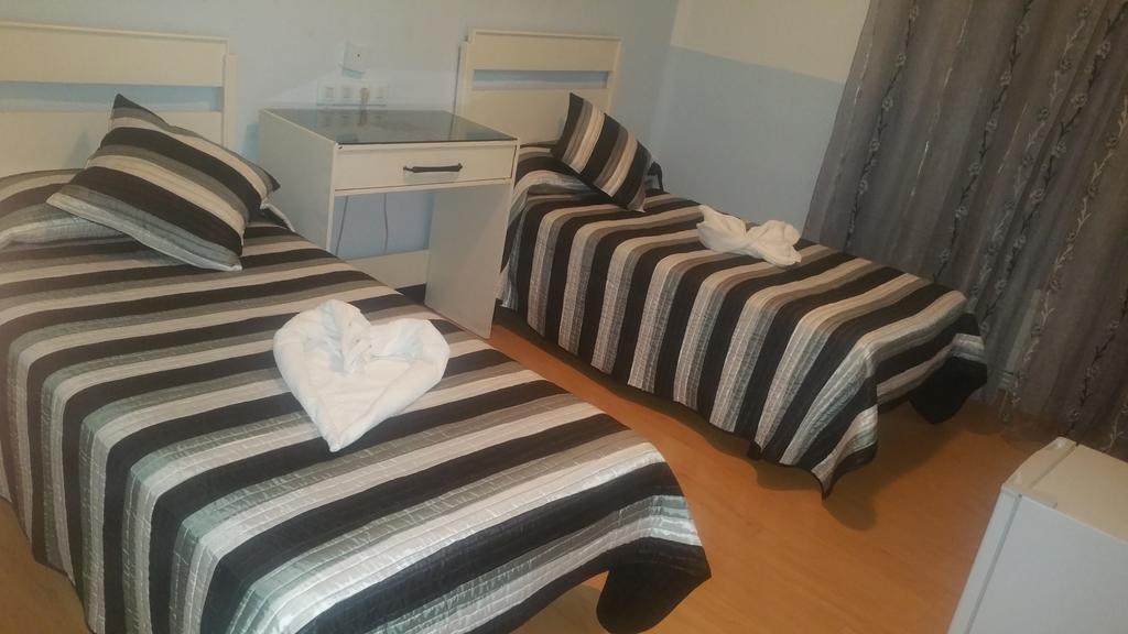 Hostal Lima Valladolid Esterno foto
