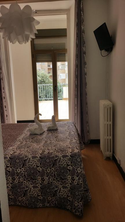Hostal Lima Valladolid Esterno foto