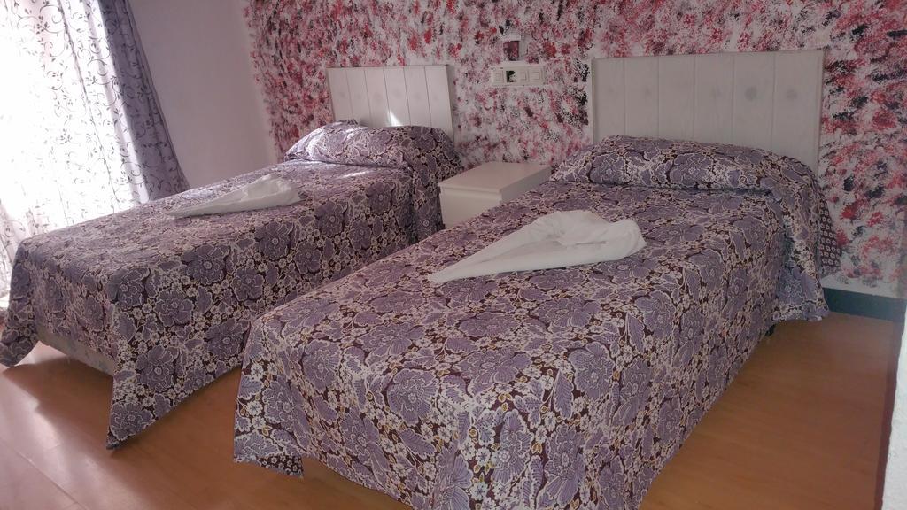 Hostal Lima Valladolid Esterno foto