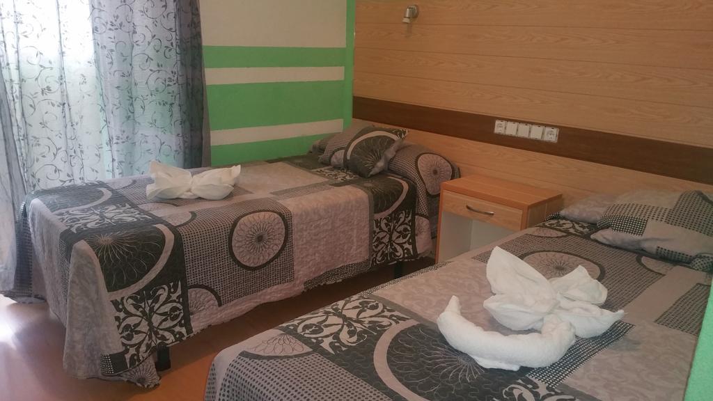Hostal Lima Valladolid Esterno foto