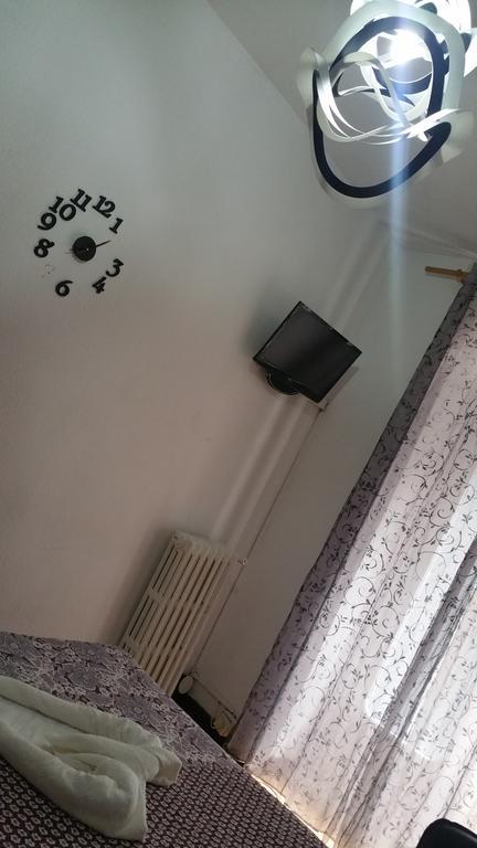 Hostal Lima Valladolid Esterno foto