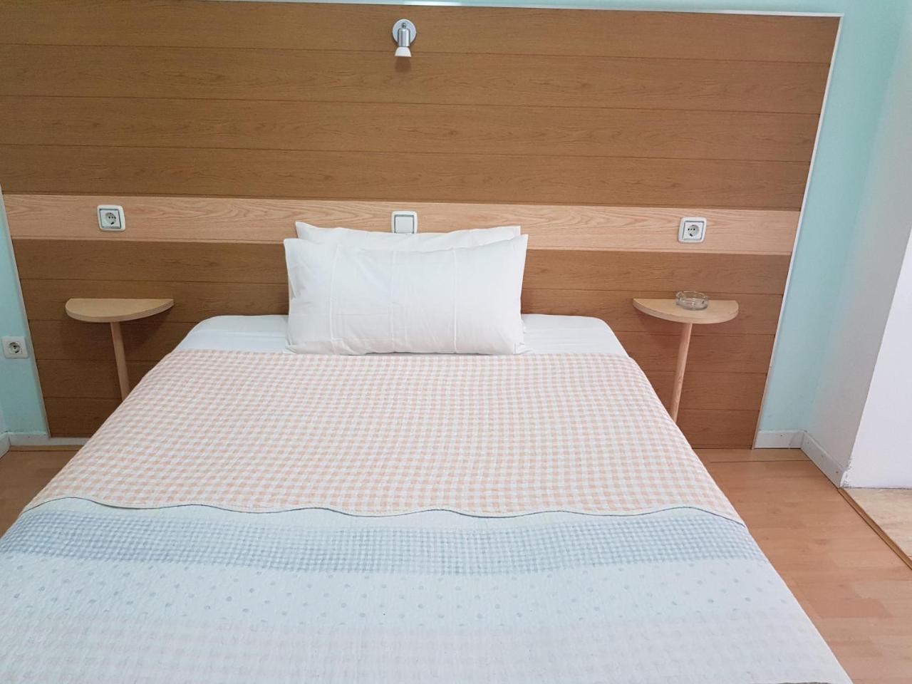 Hostal Lima Valladolid Esterno foto