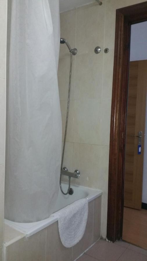Hostal Lima Valladolid Esterno foto