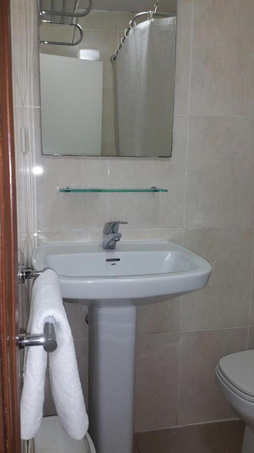 Hostal Lima Valladolid Esterno foto